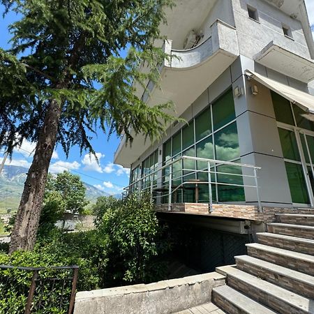 Peci Apartments Gjirokastër Eksteriør bilde