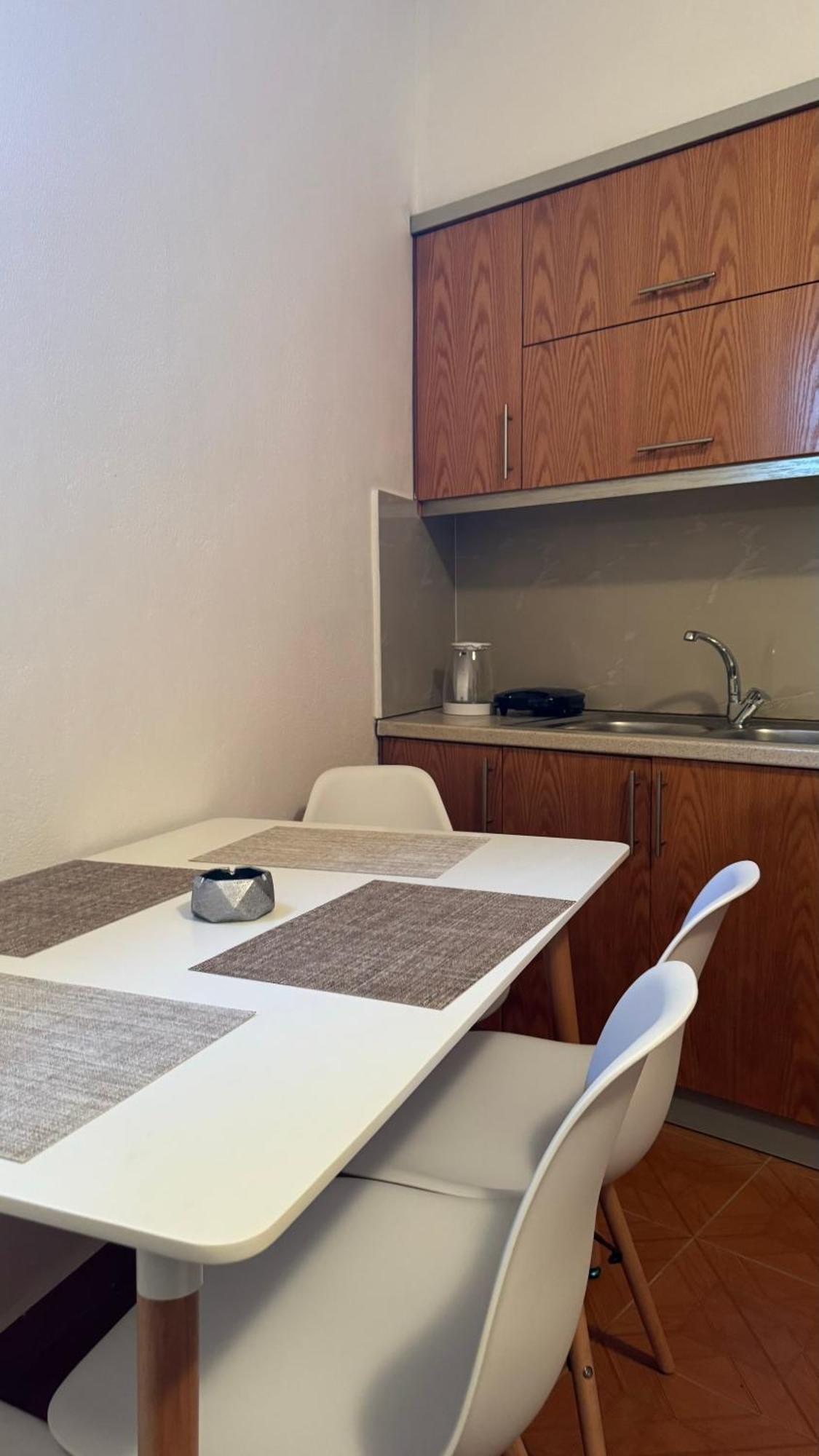Peci Apartments Gjirokastër Eksteriør bilde