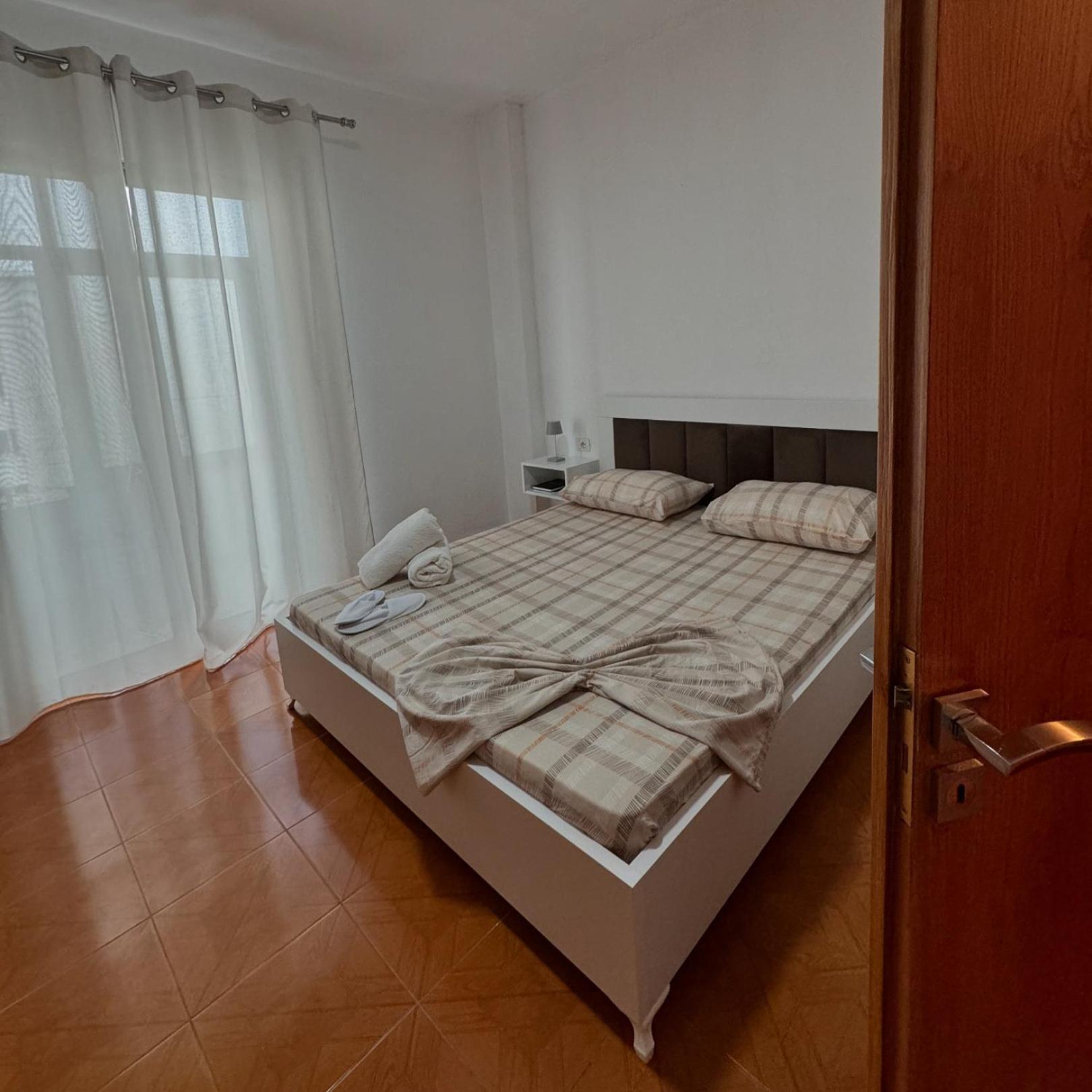 Peci Apartments Gjirokastër Eksteriør bilde